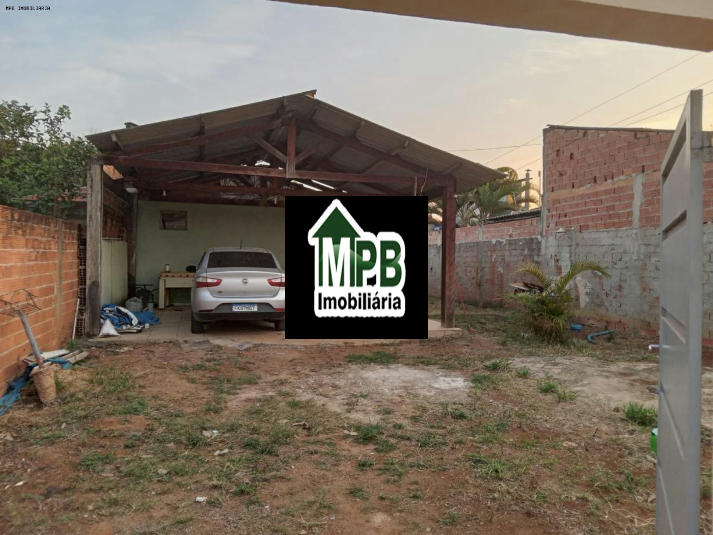 Casa à venda com 2 quartos, sendo 1 suíte, em George Oeterer, Iperó, SP