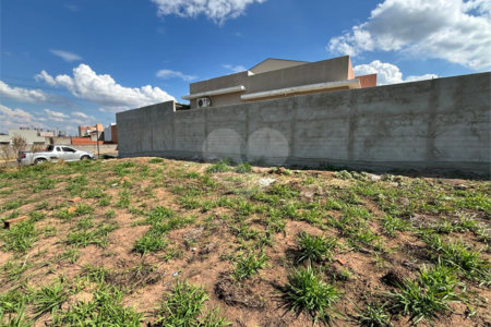 Terreno à venda em Residencial Vila Martins, Salto, SP