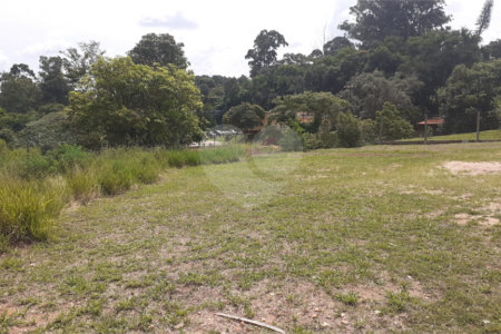 Chácara à venda com 4 quartos, sendo 1 suíte, em Vista Alegre, Vinhedo, SP