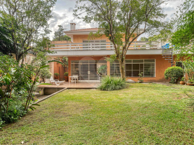 Casa à venda ou para alugar com 3 quartos, sendo 1 suíte,  em Brooklin Velho, São Paulo, SP