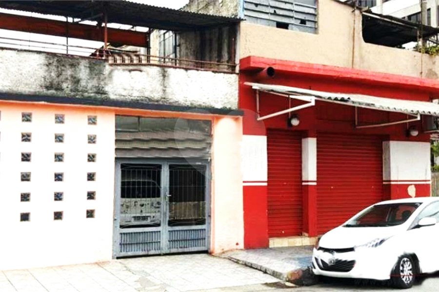 Sobrado à venda com 10 quartos em Vila Guilherme, São Paulo, SP