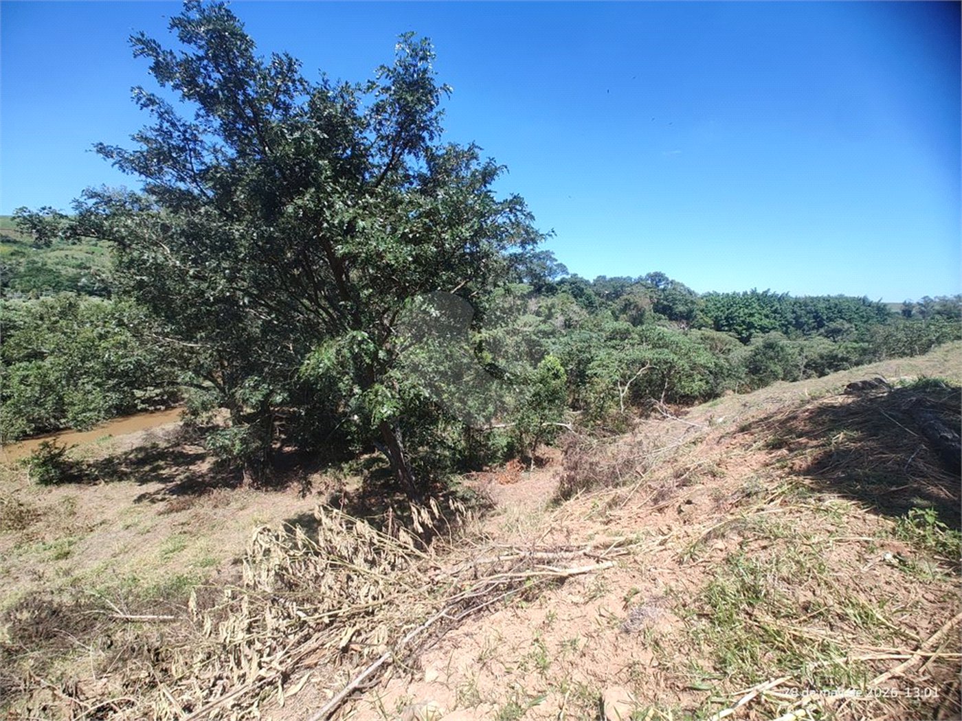 Área rural em Piracaia com 3.289 metros, ótima para chácara, as margens do rio Cachoeira