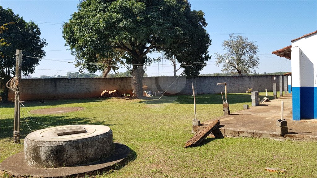 Chácara à venda com 3 quartos, sendo 1 suíte, no Centro, Araçoiaba da Serra, SP