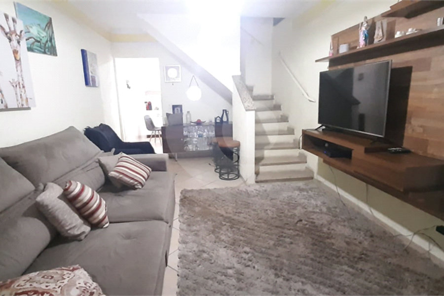 Sobrado à venda com 4 quartos, sendo 1 suíte,  em Tremembé, São Paulo, SP