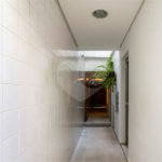 Casa à venda com 3 quartos, sendo 1 suíte, em Vila Olímpia, São Paulo, SP