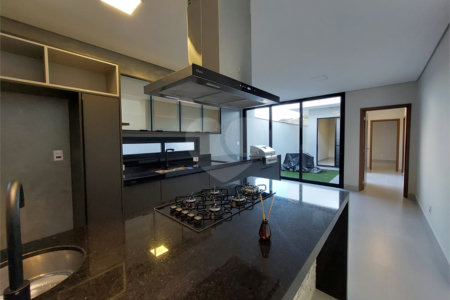 Casa com 3 suítes no Villeneuve