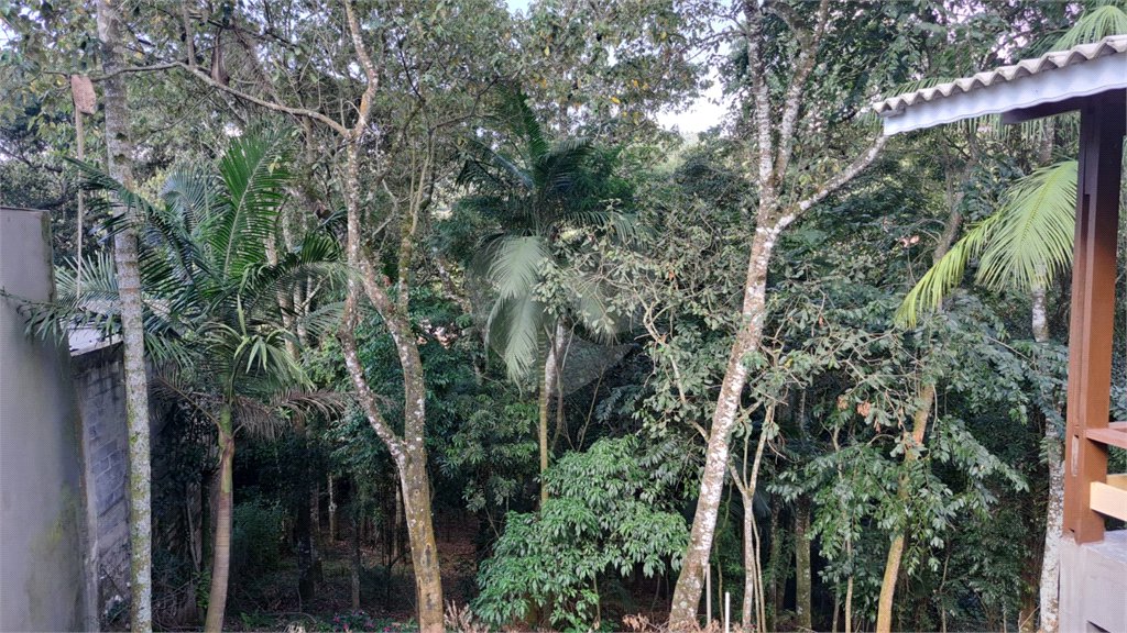 Casa à venda com 3 quartos, sendo 1 suíte, no condomínio Alpes da Cantareira, Mairiporã - SP