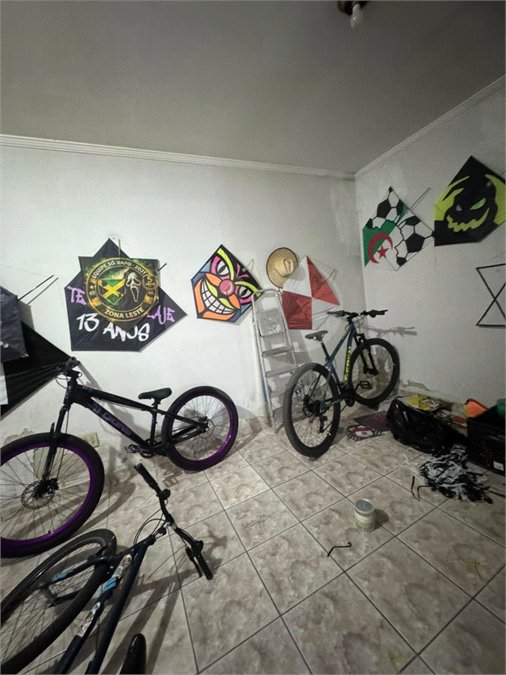 Casa à venda com 5 quartos em Vila Granada, São Paulo, SP
