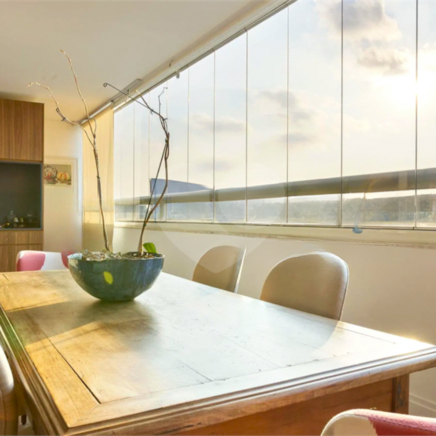 Apartamento à venda ou para alugar com 2 suítes em Itaim Bibi, São Paulo, SP