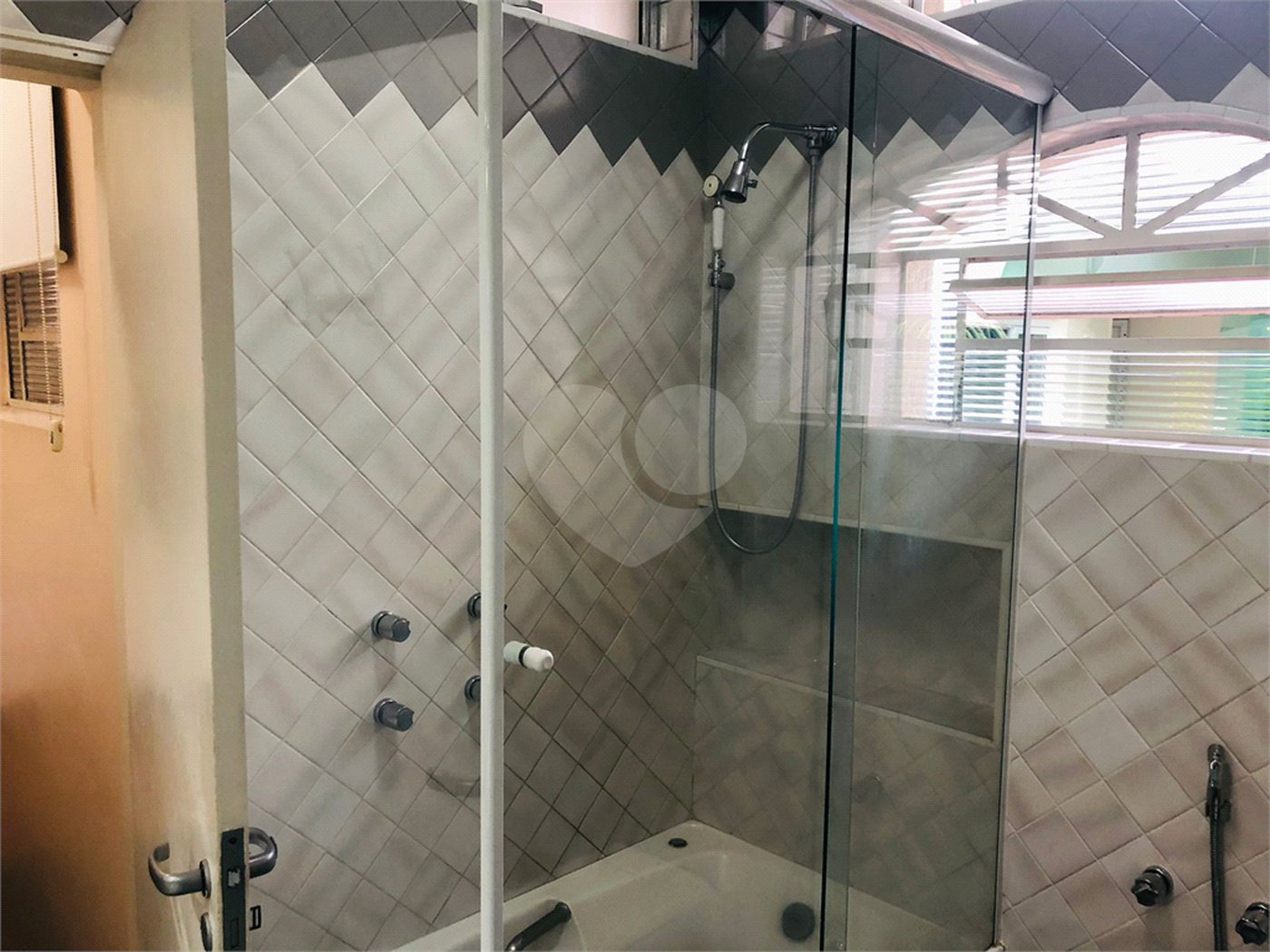 Casa Térrea à venda com 3 quartos, sendo 1 suíte,  em Vila Industrial, Mogi das Cruzes, SP