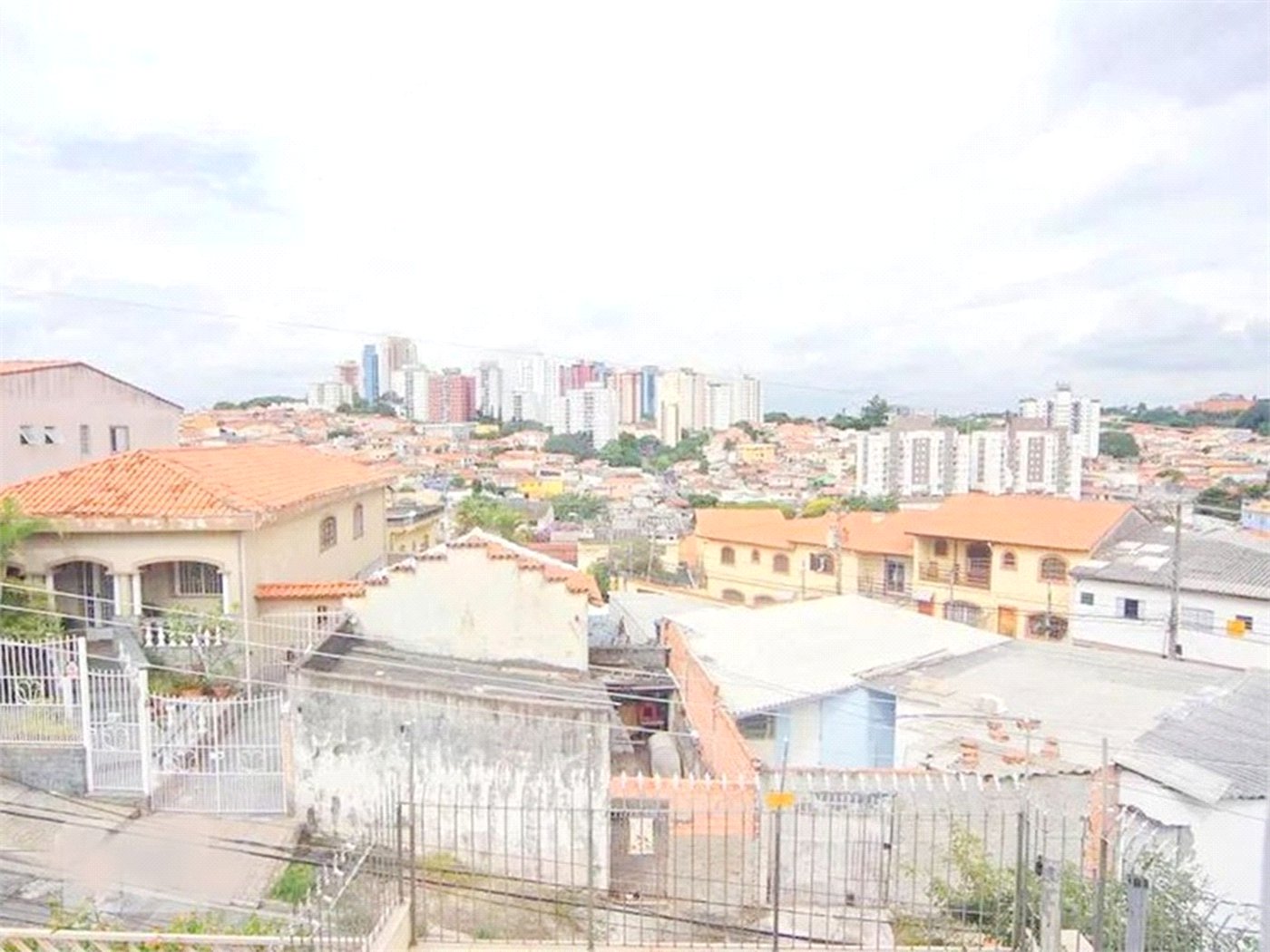 Casa à venda com 3 quartos, sendo 1 suíte,  em Jardim Monte Kemel, São Paulo, SP