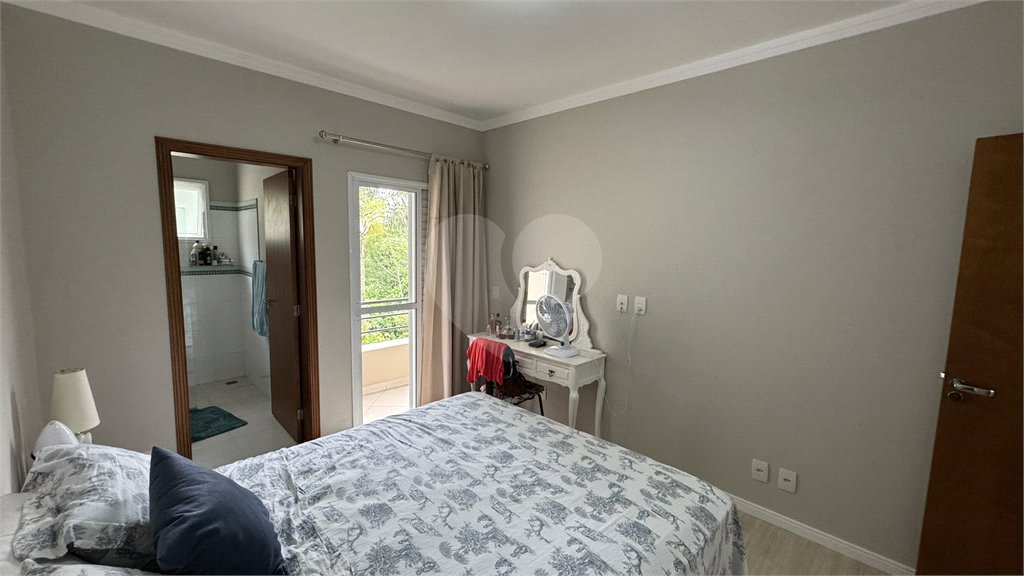 Casa à venda com 3 suítes no condomínio Residencial Delle Stelle, Louveira - SP