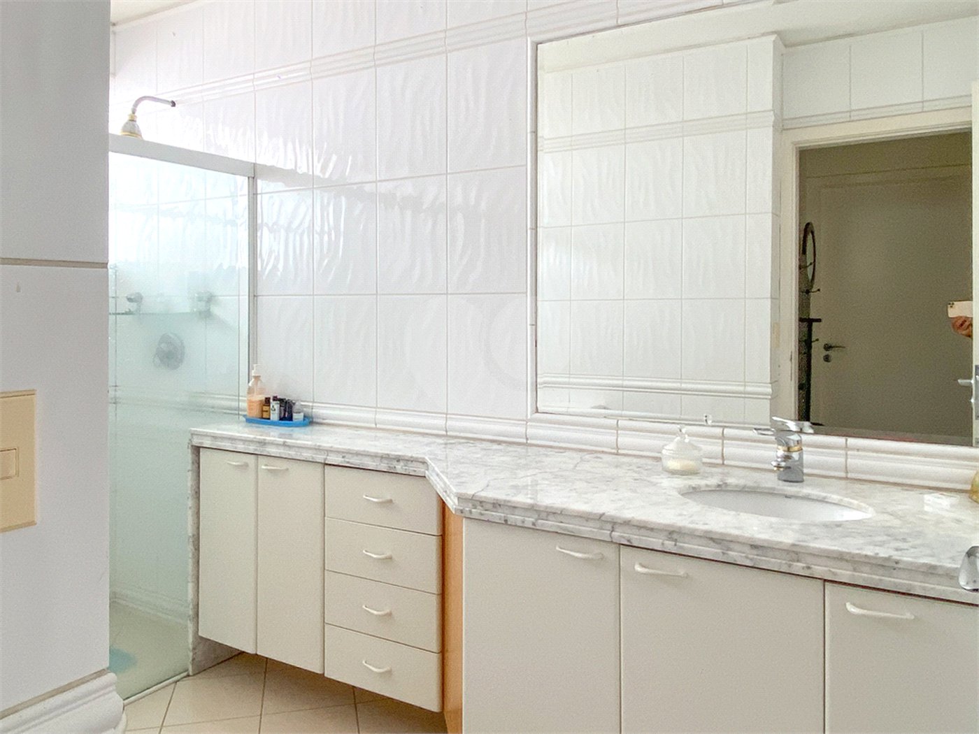 Casa de Vila à venda com 5 quartos, sendo 4 suítes, em Chácara Santo Antônio, São Paulo, SP