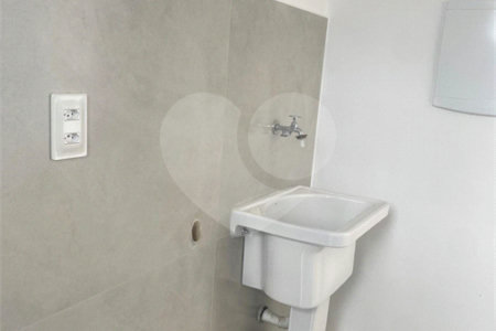 Casa à venda com 2 suítes no condomínio Vila Ilha de Creta, Valinhos - SP