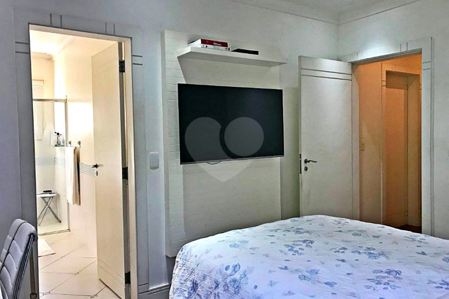 Casa à venda com 4 suítes em Horto Florestal, São Paulo, SP