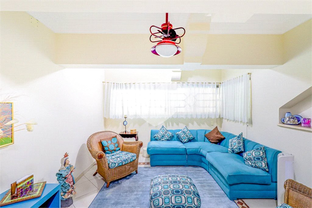 Casa de Vila à venda com 4 quartos, sendo 2 suítes,  em Butantã, São Paulo, SP