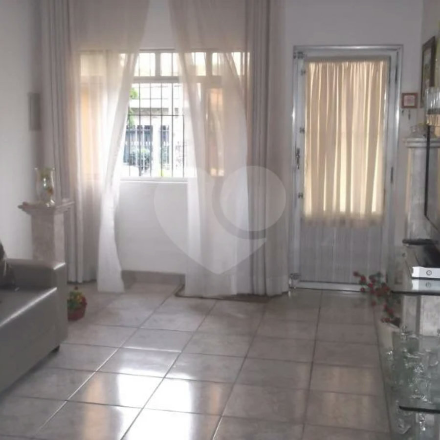 Casa Térrea à venda com 3 quartos em Vila Brasilina, São Paulo, SP