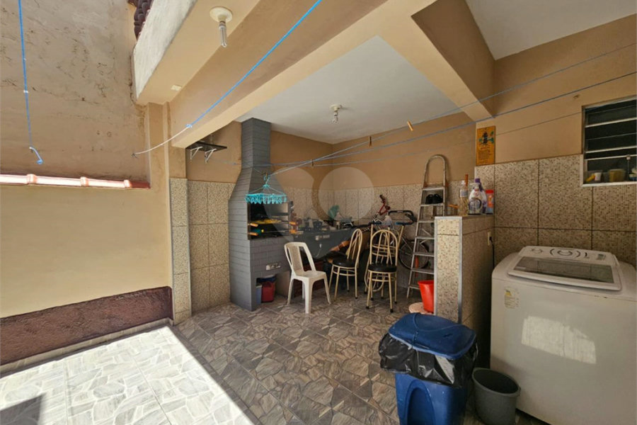 Sobrado à venda com 3 quartos em Vila Sabrina, São Paulo, SP