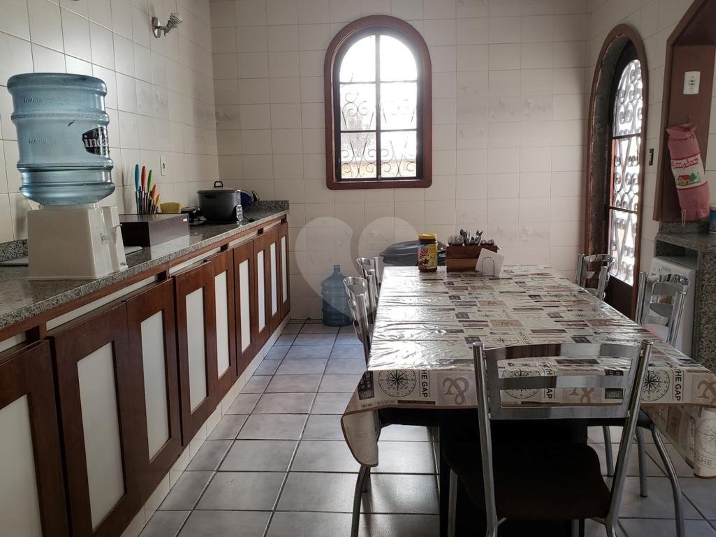 Sobrado à venda com 4 quartos, sendo 1 suíte, em Jardim Floresta, São Paulo, SP