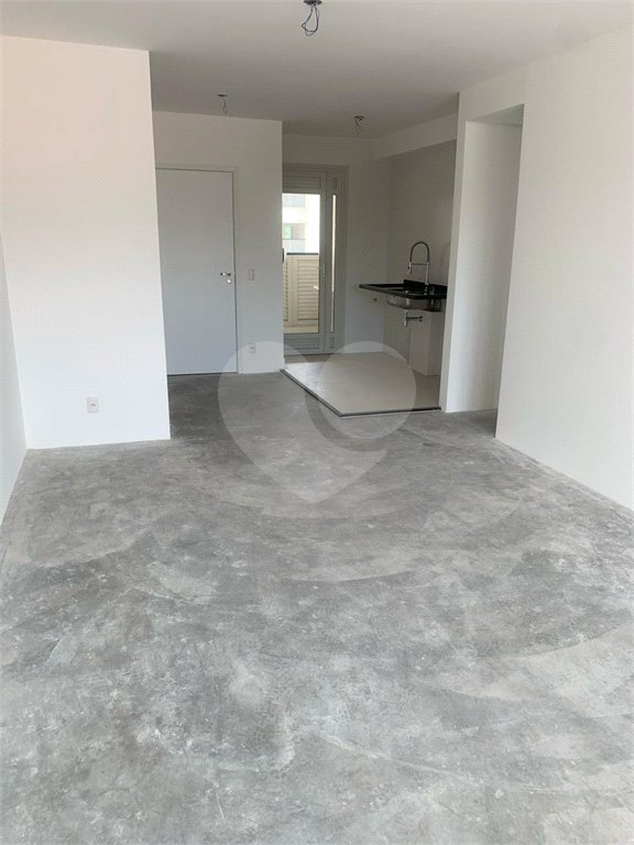 Apartamento à venda com 2 quartos, sendo 1 suíte,  em Vila Ester (zona Norte), São Paulo, SP