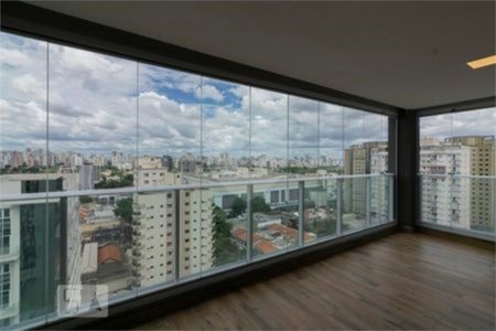 Apartamento à venda com 3 quartos, sendo 1 suíte, em Indianópolis, São Paulo, SP