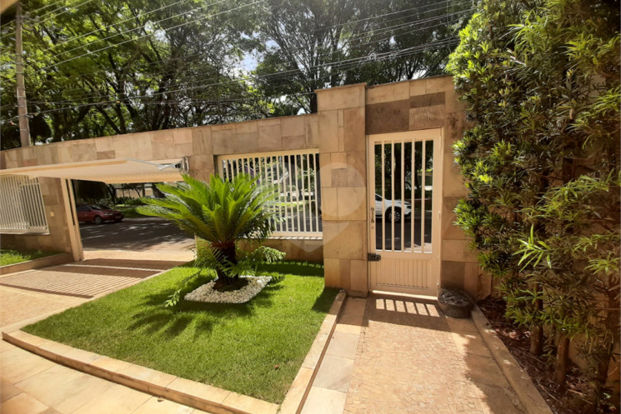 Casa Térrea à venda ou para alugar com 4 suítes em Jardim São Bento, São Paulo, SP