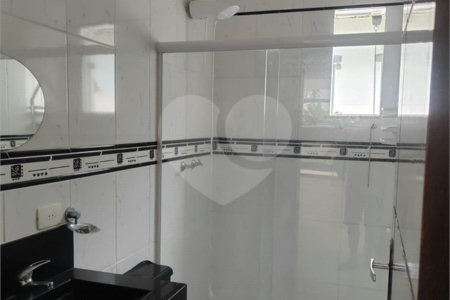 Casa à venda com 3 quartos, sendo 1 suíte, no condomínio Clube Florada Suzano, Suzano - SP