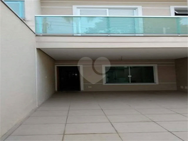 Sobrado à venda com 3 suítes em Vila Irmãos Arnoni, São Paulo, SP