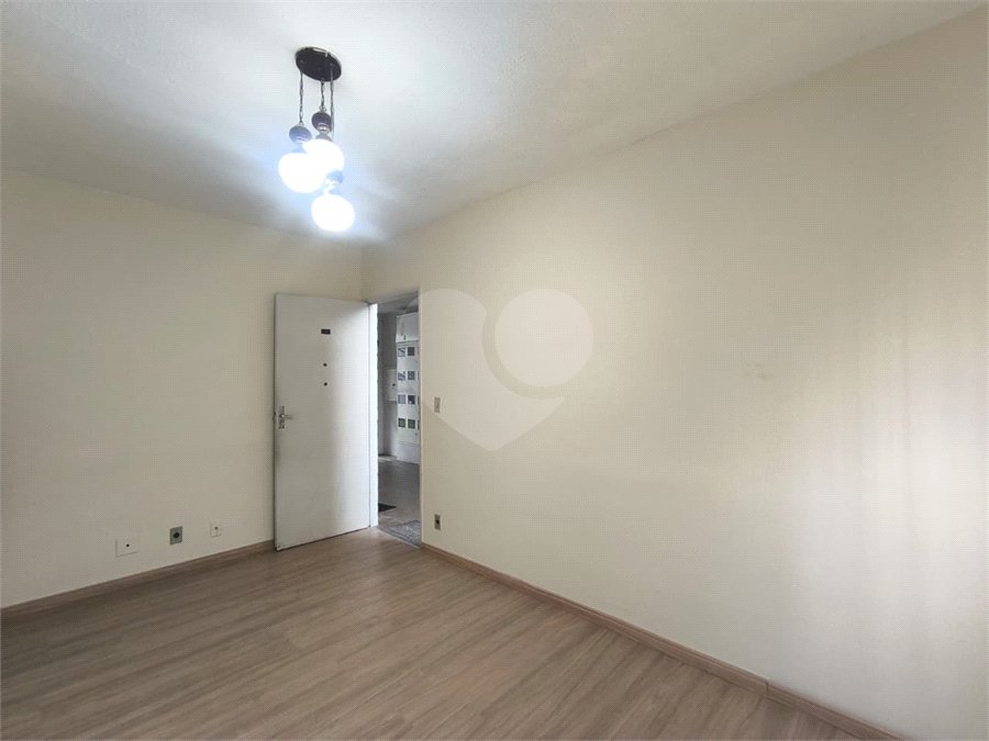 Apartamento à venda com 2 quartos em Vila Lucy, Sorocaba, SP