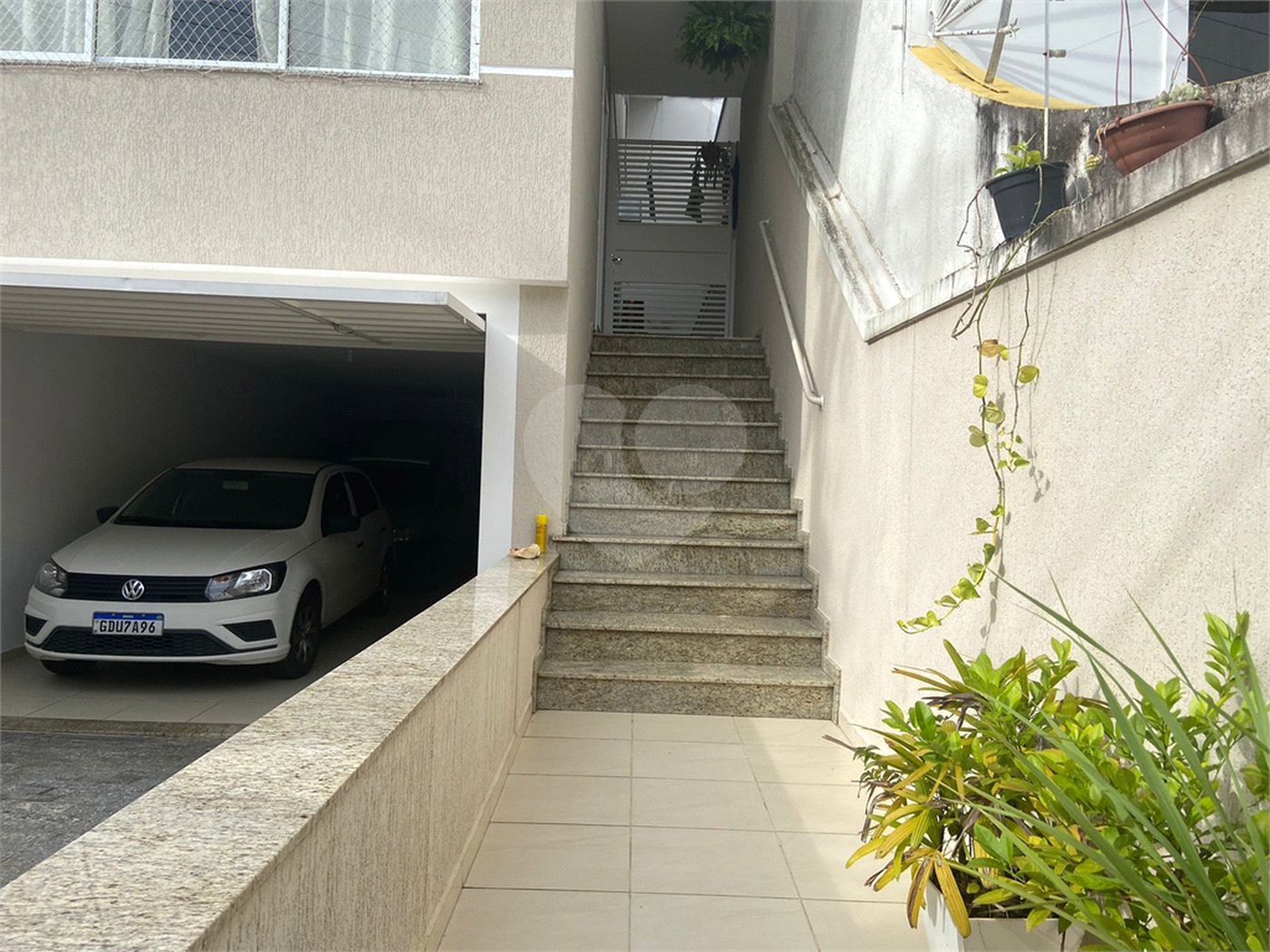 Sobrado à venda com 3 quartos, sendo 1 suíte, em Horto Florestal, São Paulo, SP