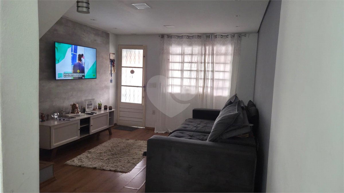 Casa à venda com 2 quartos no condomínio Residencial Vila da Paz, Mogi das Cruzes - SP