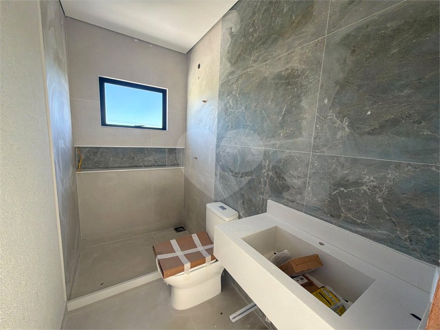 Casa em condomínio à venda com 4 quartos, sendo 3 suítes, em Ogiva, Cabo Frio, RJ