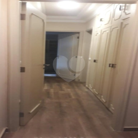 Apartamento à venda com 3 quartos, sendo 1 suíte, em Real Parque, São Paulo, SP