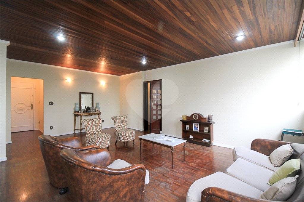 Apartamento à venda com 3 quartos, sendo 1 suíte, em Jardim Paulista, São Paulo, SP