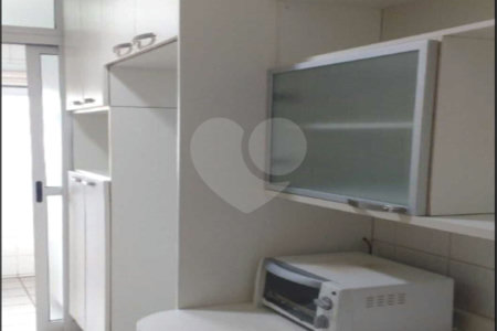 Apartamento à venda com 3 quartos, sendo 1 suíte, em Vila Andrade, São Paulo, SP