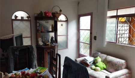 Casa à venda com 3 quartos, sendo 1 suíte, em Jardim Oriental, São Paulo, SP