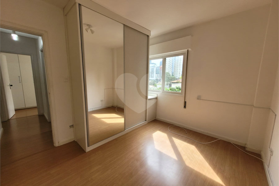 Apartamento à venda com 2 quartos em Vila Madalena, São Paulo, SP