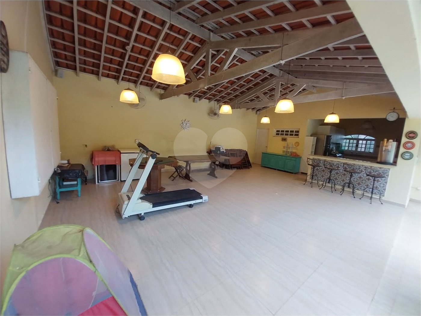 Chácara à venda ou para alugar com 3 quartos, sendo 1 suíte, em Chácaras Polozzi, Louveira, SP