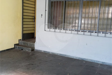 Casa à venda com 3 quartos, sendo 2 suítes, em Jardim Maria Duarte, São Paulo, SP