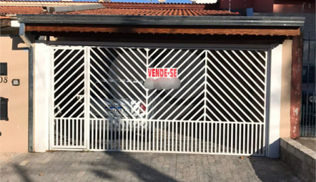 Casa à venda com 3 quartos, sendo 1 suíte, em Jardim Karolyne, Votorantim, SP