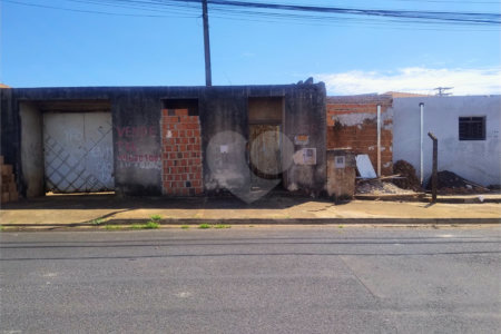 Casa à venda com 2 quartos em Jardim Adalberto Frederico de Oliveira Roxo I, Araraquara, SP