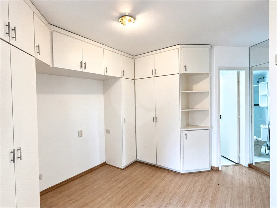 Apartamento à venda com 3 quartos, sendo 1 suíte, em Brooklin, São Paulo, SP