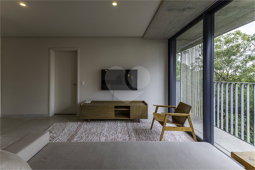 Apartamento à venda ou para alugar com 1 suíte em Jardim das Bandeiras, São Paulo, SP