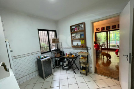 Casa à venda com 4 quartos, sendo 1 suíte, em Vila Morumbi, São Paulo, SP