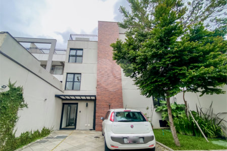 Casa à venda com 2 quartos, sendo 1 suíte, no condomínio Vloft, São Paulo - SP