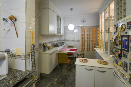 Apartamento à venda com 3 quartos, sendo 1 suíte, em Jardim Paulista, São Paulo, SP