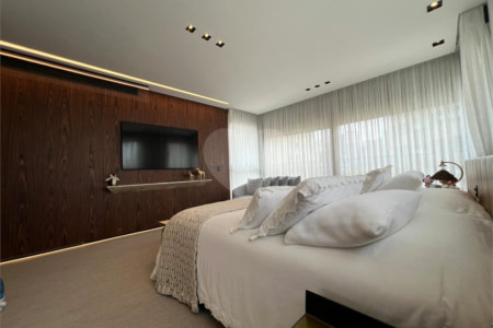 Apartamento à venda com 3 suítes em Vila Olímpia, São Paulo, SP