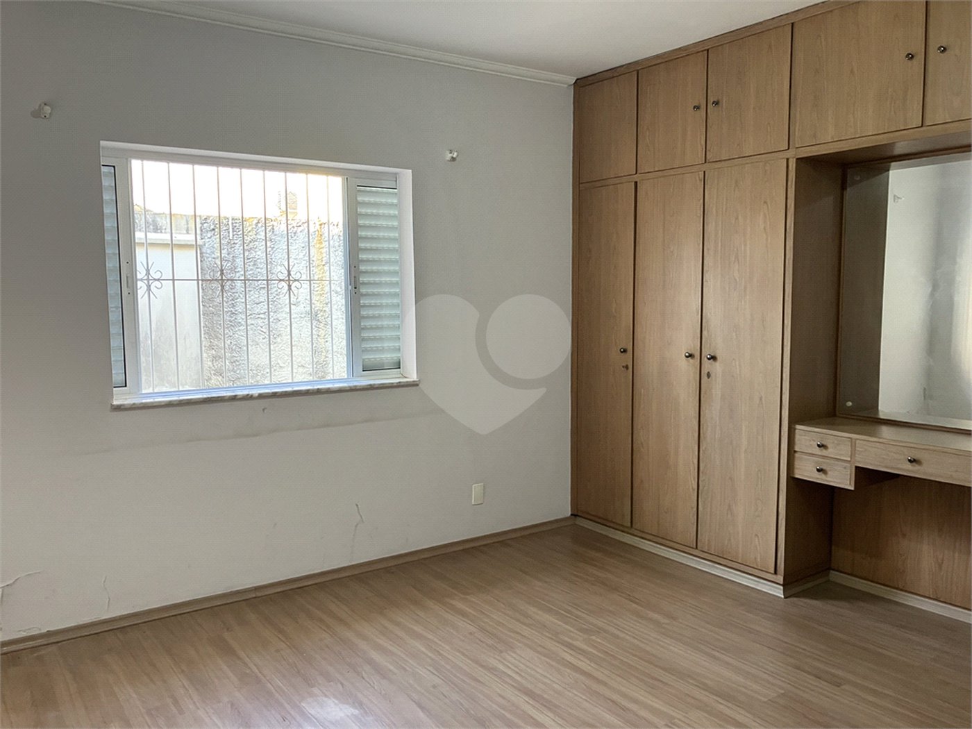 Casa Térrea à venda com 4 quartos, sendo 2 suítes, em Jardim Santa Rosália, Sorocaba, SP