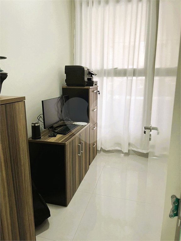 Casa à venda com 3 suítes no condomínio Residencial Le France, Sorocaba - SP