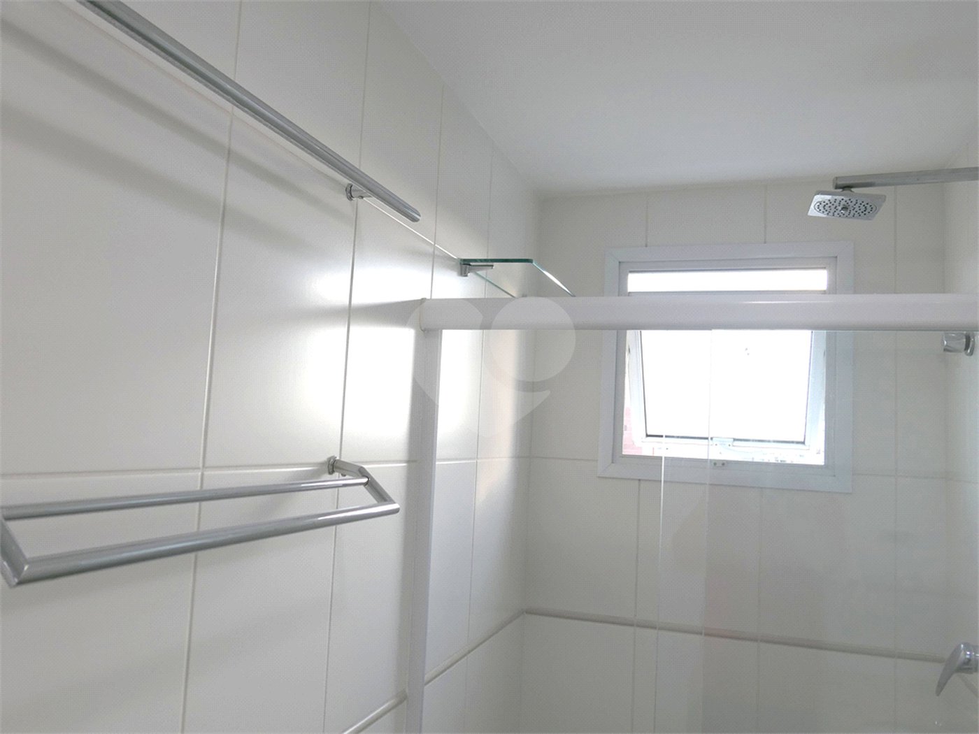 Apartamento para alugar com 3 quartos, sendo 1 suíte, em Vila Olímpia, São Paulo, SP